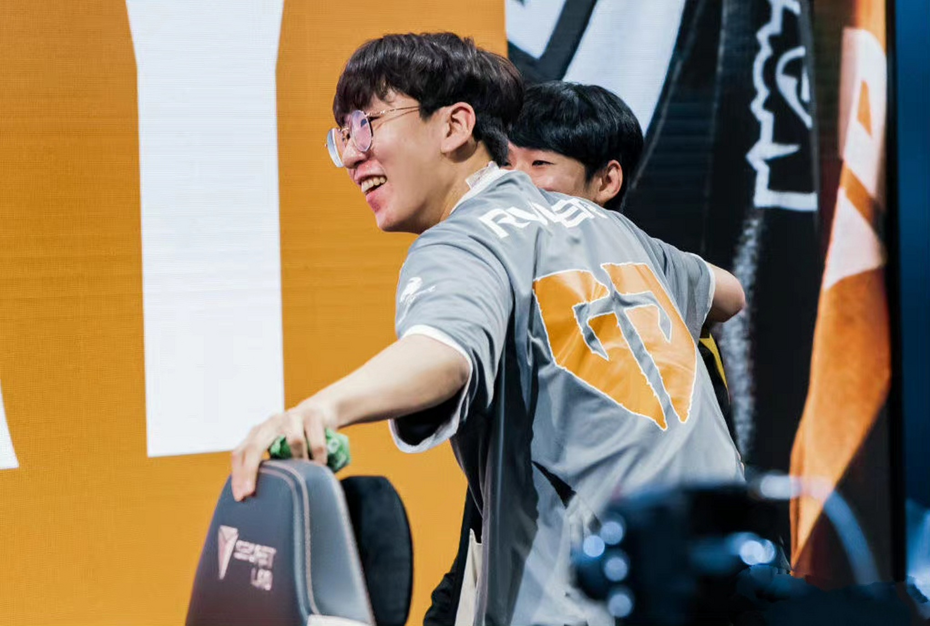 Scout刷新纪录再成焦点(Scout回归LCK首播讲中文)|FG捕鱼官网